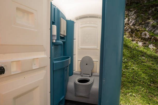 Best Emergency porta potty rental  in Winlock, WA